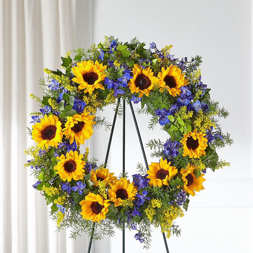 Bright Rays Wreath – SANTINA'S FLOWERS & GIFTS, Fairbanks AK