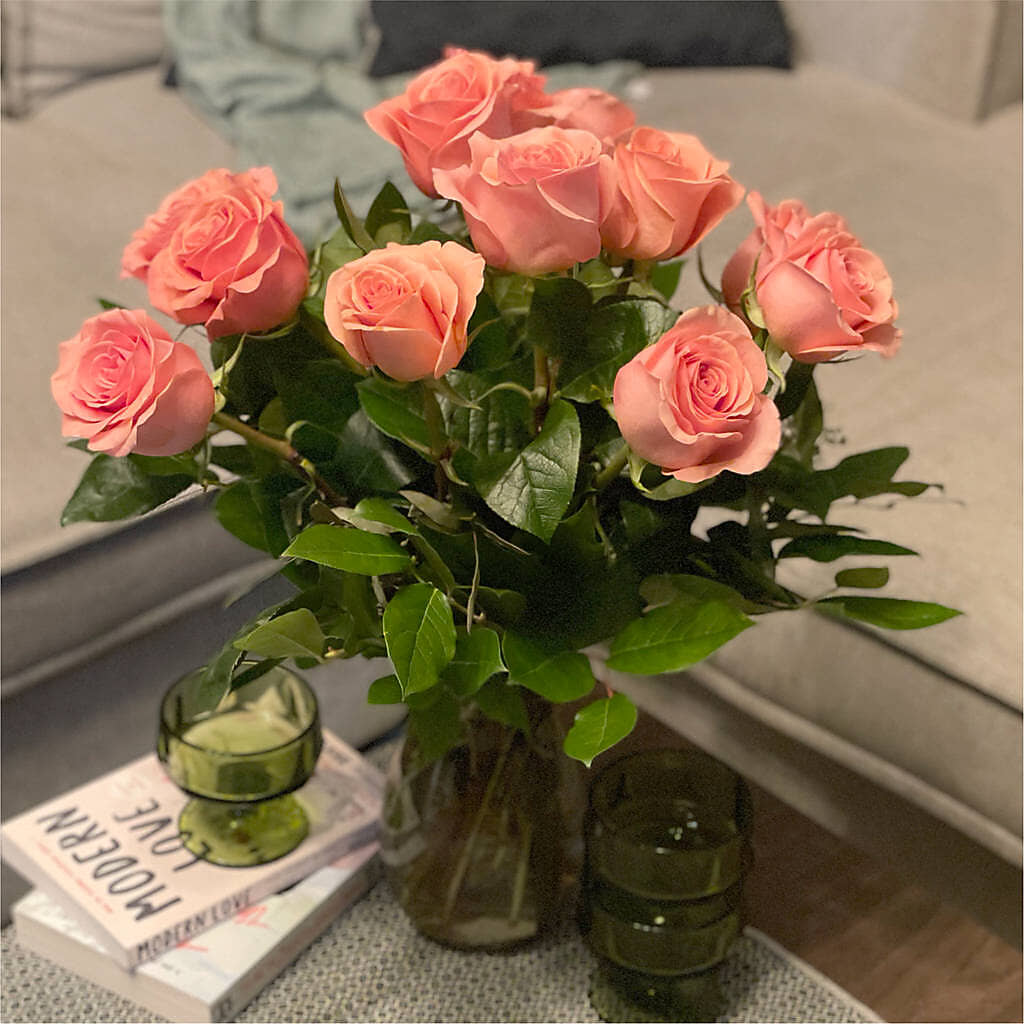 Long Stem Pink Rose Bouquet – SANTINA'S FLOWERS & GIFTS, Fairbanks AK