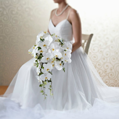 Classic White Bouquet – SANTINA'S FLOWERS & GIFTS, Fairbanks AK