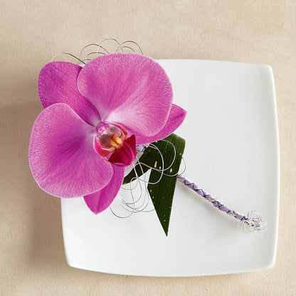 Glorious Boutonniere – SANTINA'S FLOWERS & GIFTS, Fairbanks AK